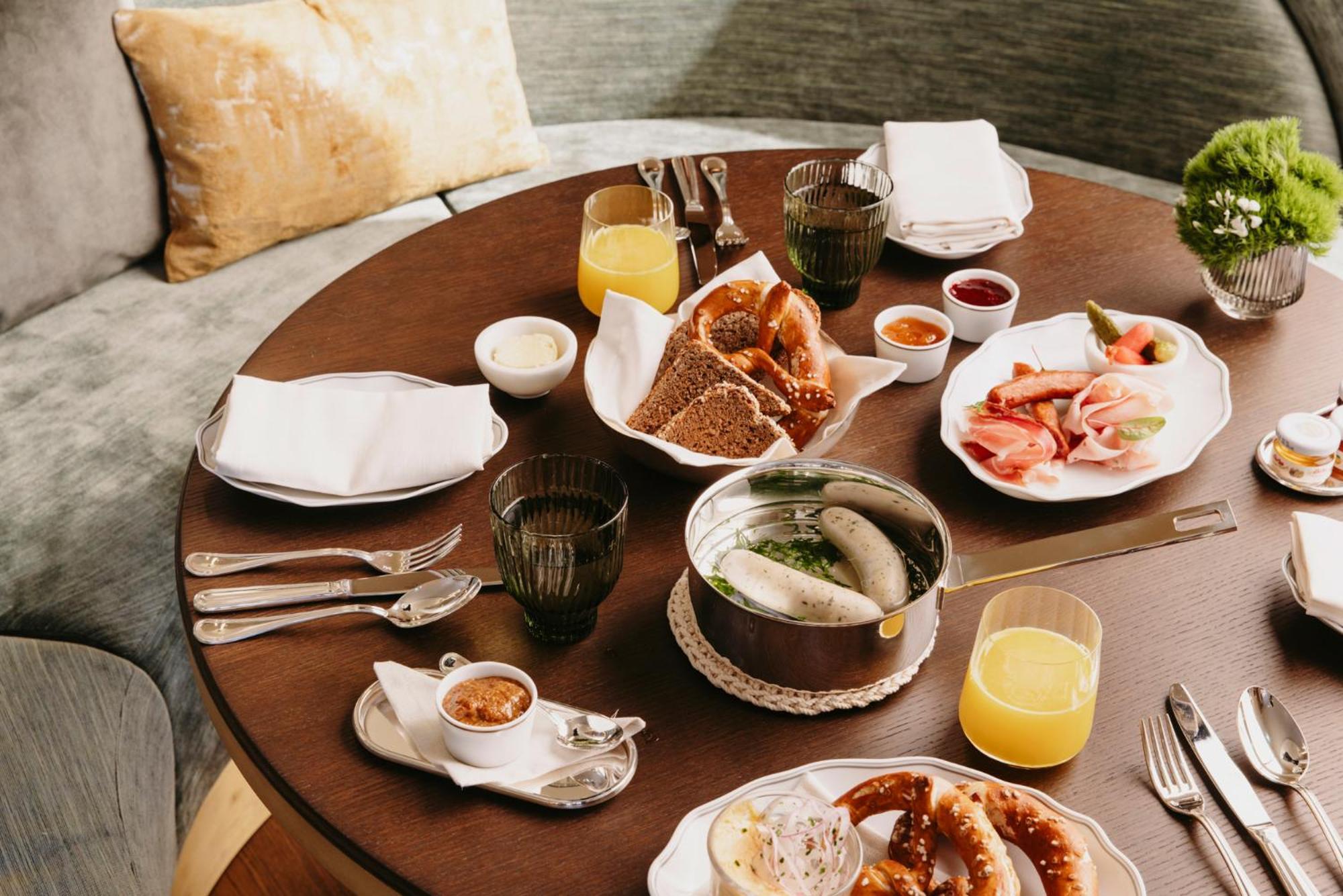 Rosewood Munich Hotel ภายนอก รูปภาพ